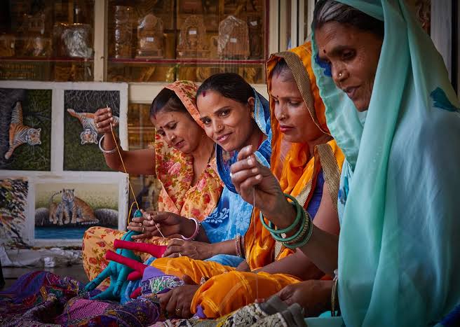 Local handicrafts and traditional crafts in Sawai Madhopur near Ranthambore